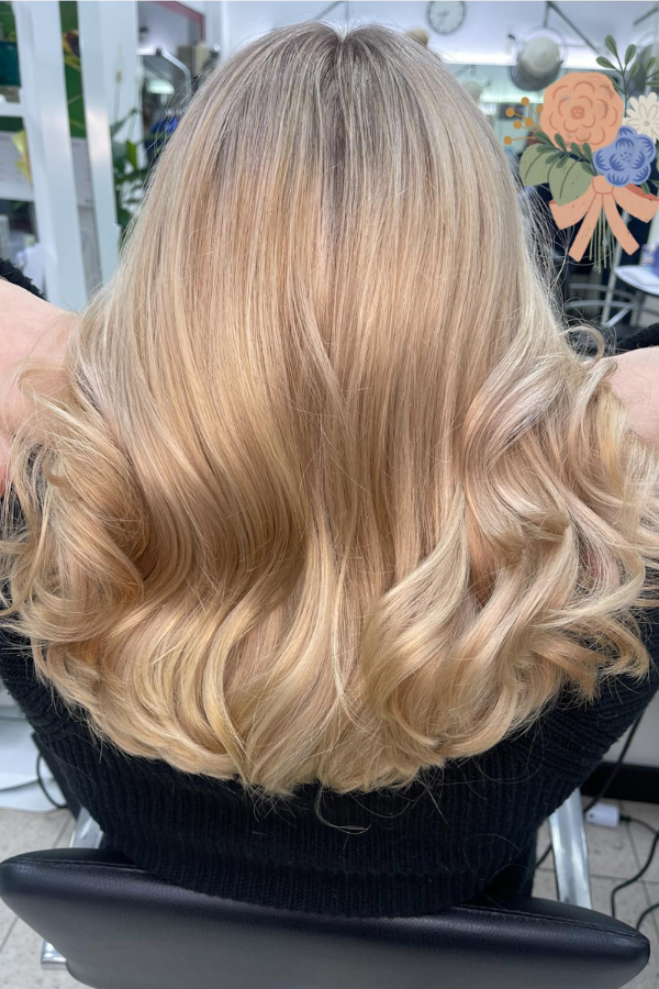 Lissage bresilien sur cheveux blond